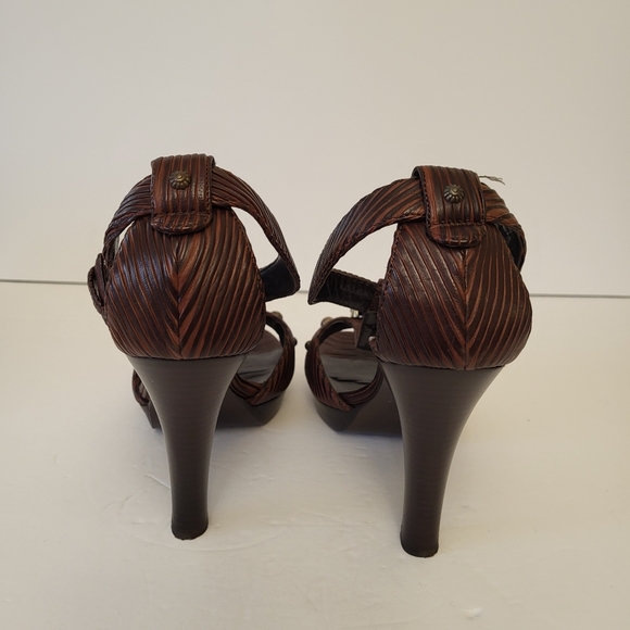 Authentic Fendi sandale NEGOTIABLE - Picture 6 of 16